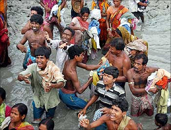 Aila-affected people of Sunderbans.