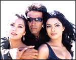 Lara Dutta, Akshay Kumar and Priyanka Chopra in Andaaz