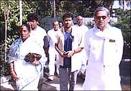 Dr Rajakumar's family with Karnataka's chief minister, S M Krishna