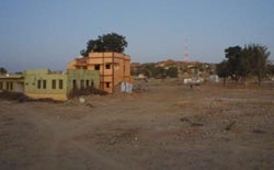 Some of the uninhabitable buildings in Bhachau