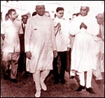 Rajagopalan (extreme left) with Dr Rajendra Prasad