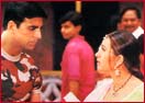 Akshay Kumar and Karisma Kapoor in Jaanwar