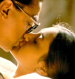 Rani Mukherjee and Kamal Haasan in Hey! Ram
