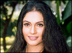Gracy Singh is sitting pretty