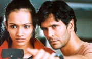 Dipannita and Milind Soman star in 16 December