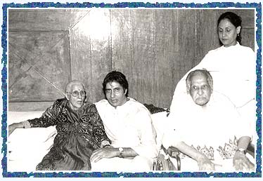 Teji Bachchan, Amitabh, Dr Harivanshrai Bachchan and Jaya Bachchan