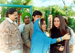 Aamir khan and Karishma Kapoor
