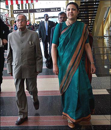 India's ambassador to the US Meera Shankar (right) and Finance Minister Pranab Mukherjee.
