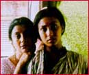 Aparna Sen and Rituparna Sengupta in Paromitar Ek Din