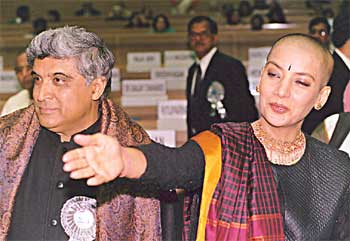 Shabana Azmi and Javed Akhtar at the award ceremony