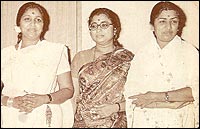 Asha Bhosle, Usha Mangeshkar & Lata Mangeshkar