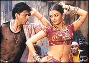 Shah Rukh Khan and Aishwarya Rai in Shakti