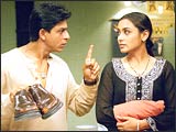 Shah Rukh Khan and Rani Mukherji in Chalte Chalte