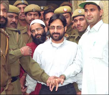 Acquitted Parliament attack convict ex-DU prof dies