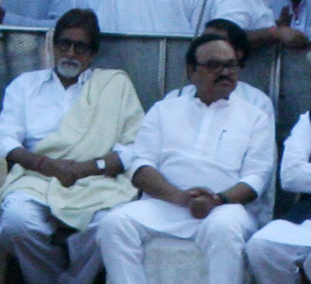 Bollywood superstar Amitabh Bachchan seen sitting beside NCP leader Chhagan Bhujbal at Shivaji Park