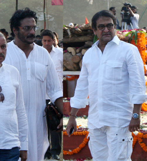Politicians, actors at Bal Thackeray's funeral