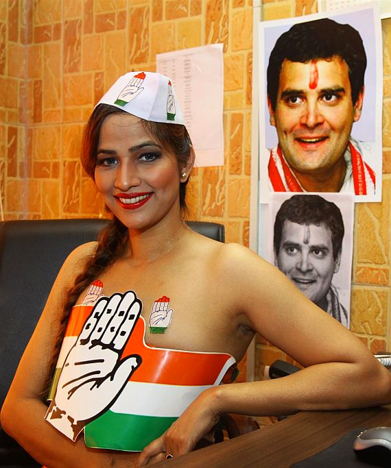 PHOTOS: This starlet wants to spend V-Day with Rahul