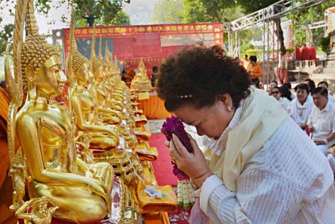 Lockdown: Buddhist tourists unable to leave Bodh Gaya