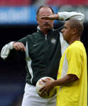 Roberto Carlos with coach Scolari