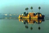 Jag Mandir on Lake Kishore Sagar in Kota